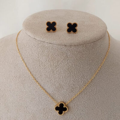 Conjunto Colar + Brinco Trevo Preto - Aço Dourado