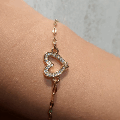 Pulseira Coração Vazado Cravejado com Zircônia - Aço Dourado